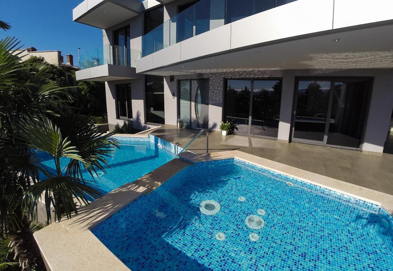 Apartments Marjanovic Opatija Luaran gambar